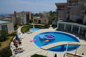 Big 3 Floor Villa With Pool And Beach